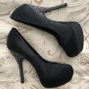Blacked Gemmed Stilettos